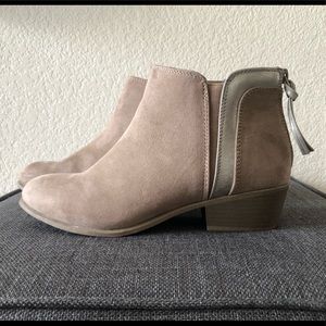 Candie’s Ankle Boot